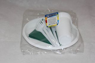 Набор "Пикник" ( 6 стак 0,2л., 6 тарелок, 6 вилок, 6 ножей,  6 салф.цветная) 15 упак/кор